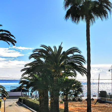 Happy Beachfront Apartment アルテア エクステリア 写真