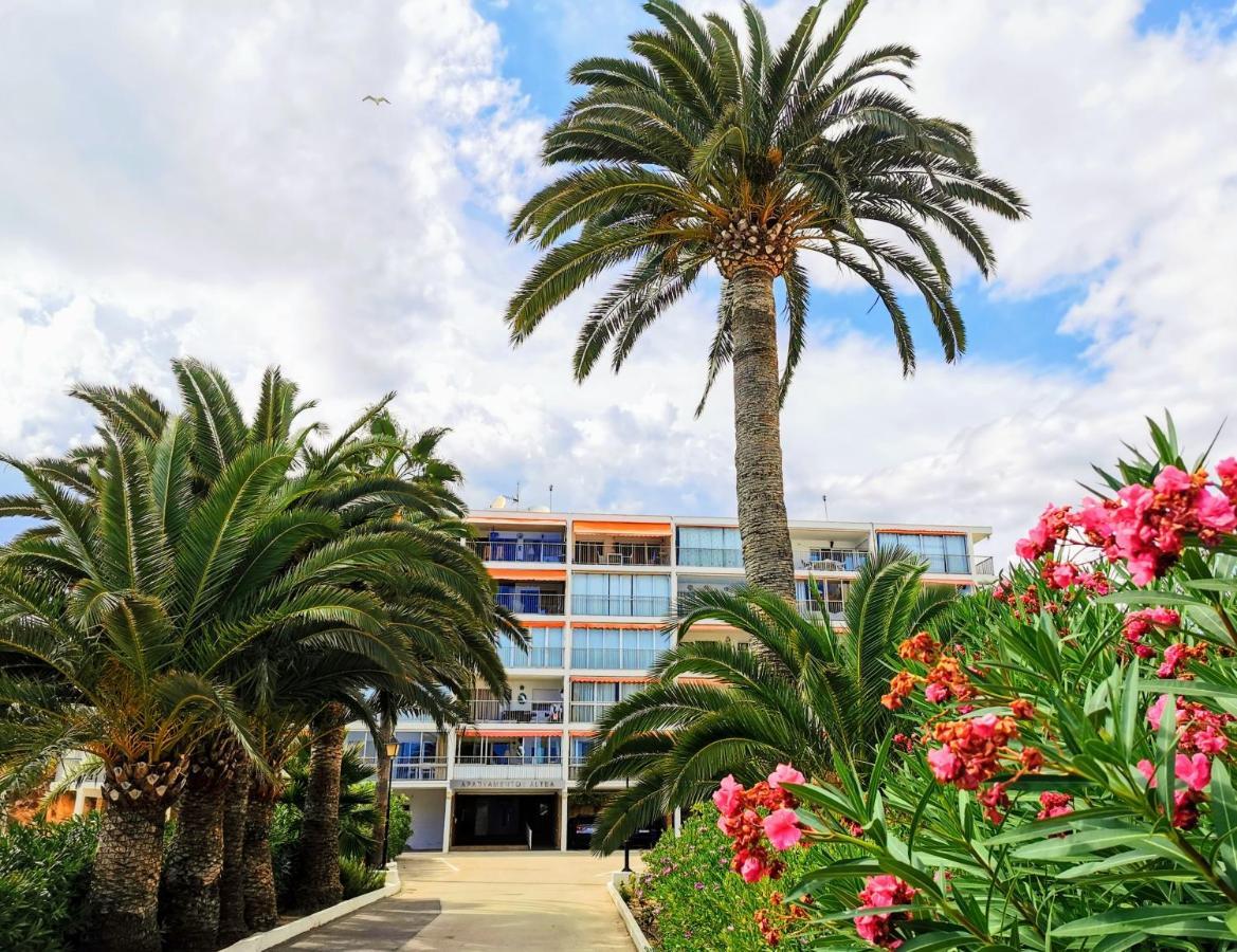 Happy Beachfront Apartment アルテア エクステリア 写真