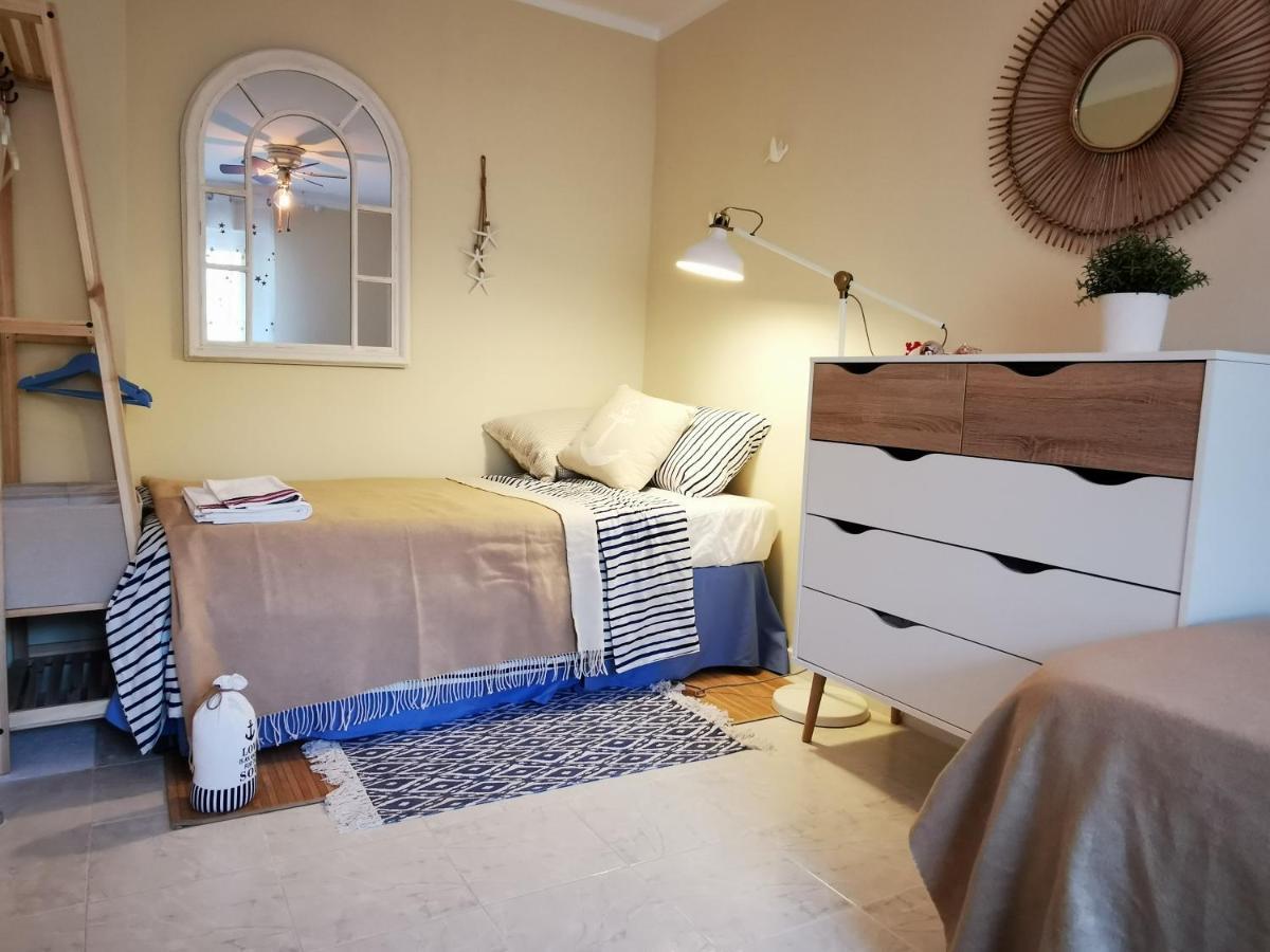 Happy Beachfront Apartment アルテア エクステリア 写真