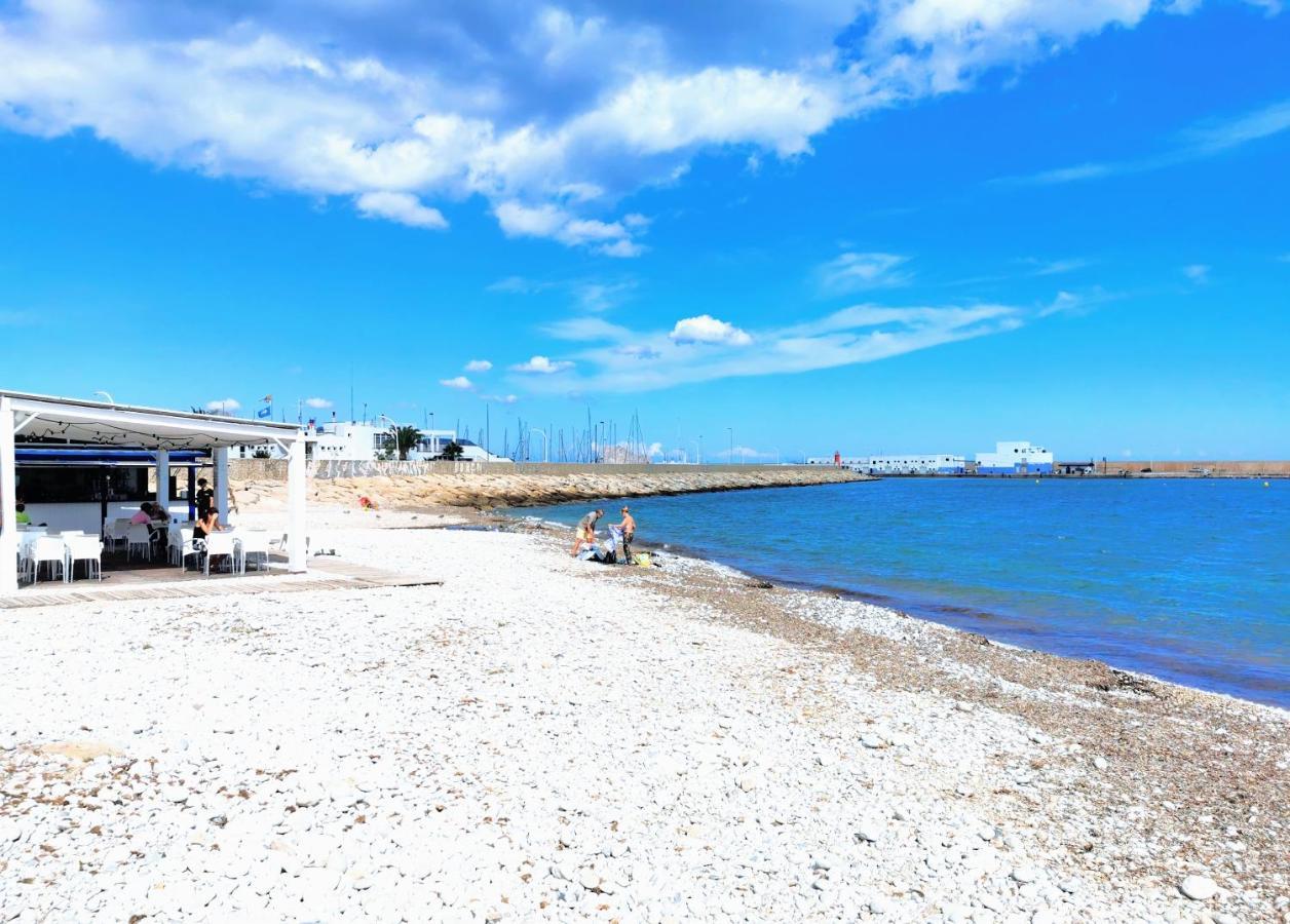 Happy Beachfront Apartment アルテア エクステリア 写真