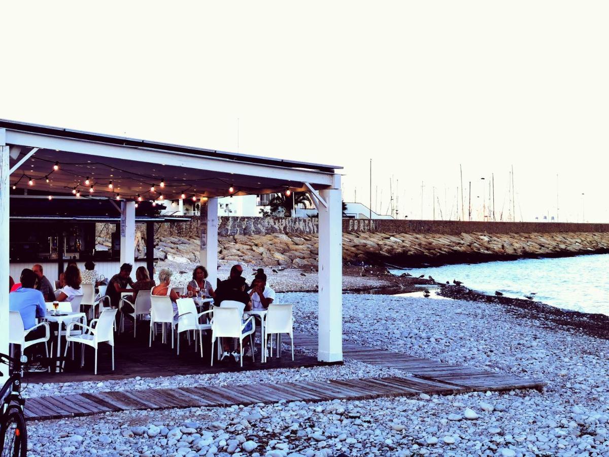 Happy Beachfront Apartment アルテア エクステリア 写真