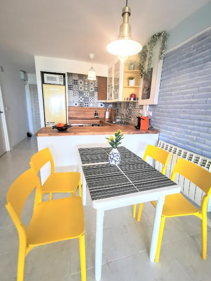 Happy Beachfront Apartment アルテア エクステリア 写真
