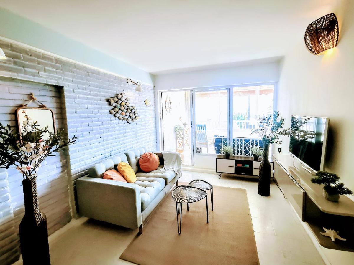 Happy Beachfront Apartment アルテア エクステリア 写真